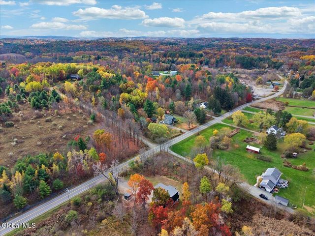 399 Snyders Corner Road, Poestenkill, NY 12018