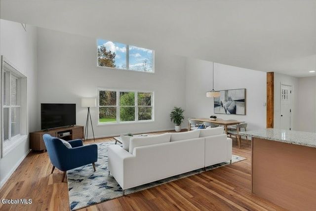 399 Snyders Corner Road, Poestenkill, NY 12018