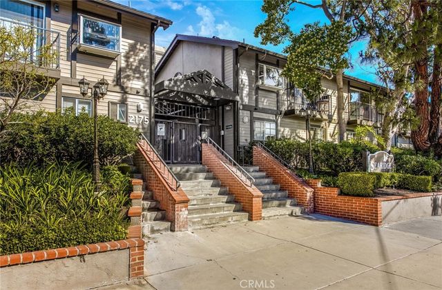 2175 Pacific Avenue D6, Costa Mesa, CA 92627
