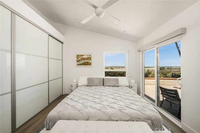 2175 Pacific Avenue D6, Costa Mesa, CA 92627