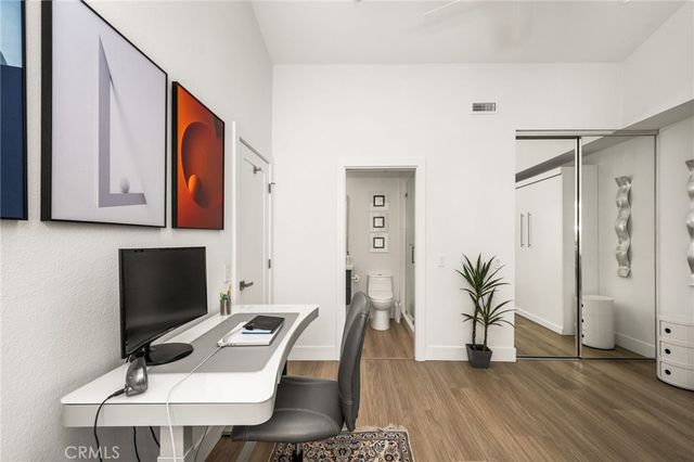 2175 Pacific Avenue D6, Costa Mesa, CA 92627