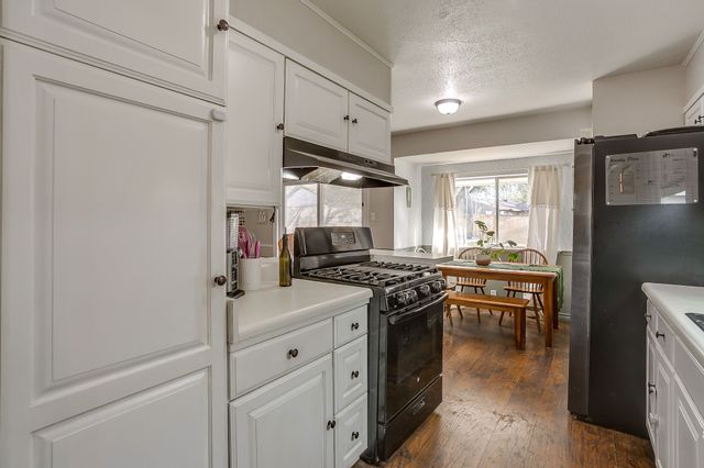 540 Mound Street, Burleson, TX 76028