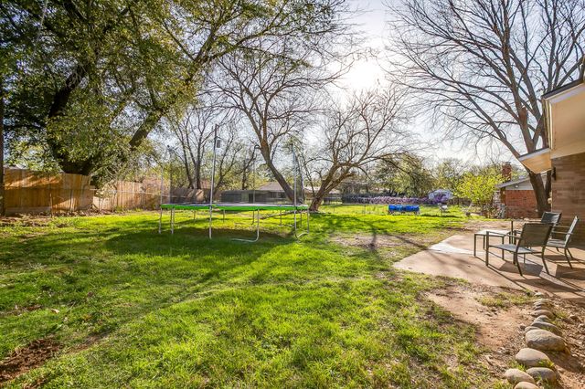 540 Mound Street, Burleson, TX 76028