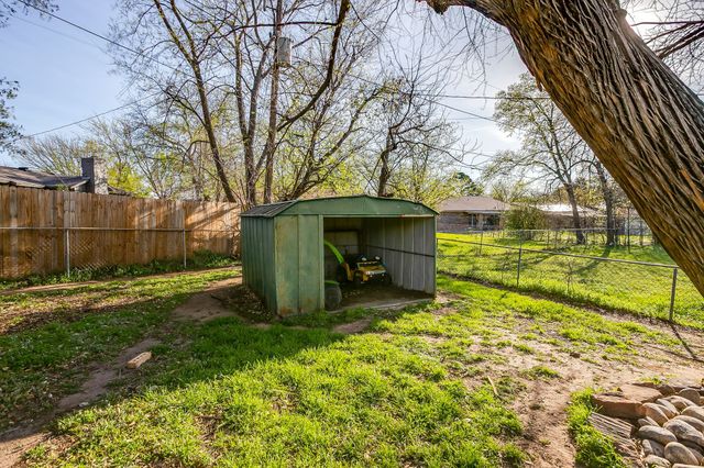 540 Mound Street, Burleson, TX 76028
