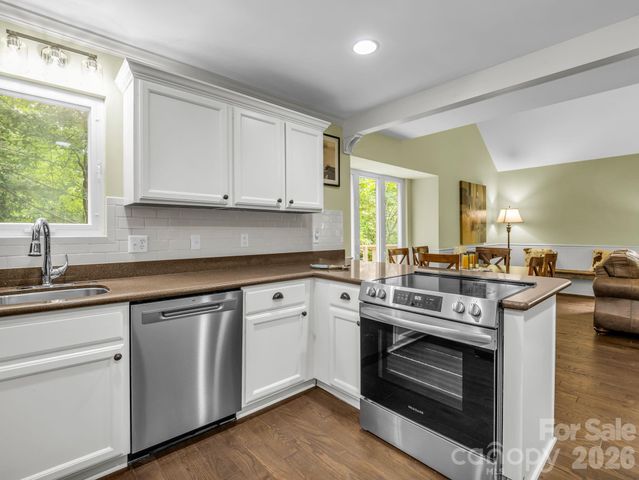 209 Dogwood Drive, Lake Lure, NC 28746