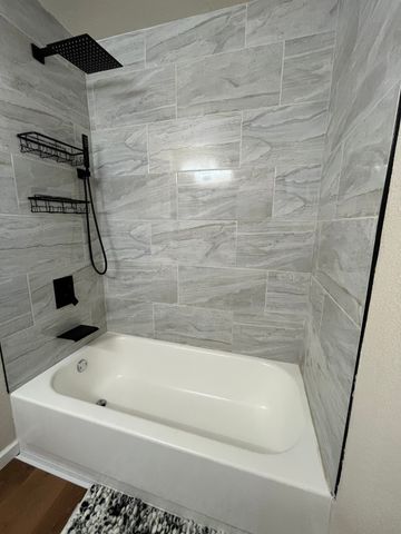 1036 Idlewood Avenue, Azle, TX 76020