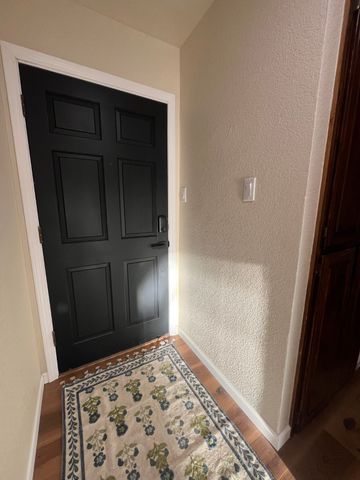 1036 Idlewood Avenue, Azle, TX 76020