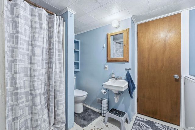 3727 Newport Avenue, Fort Wayne, IN 46805