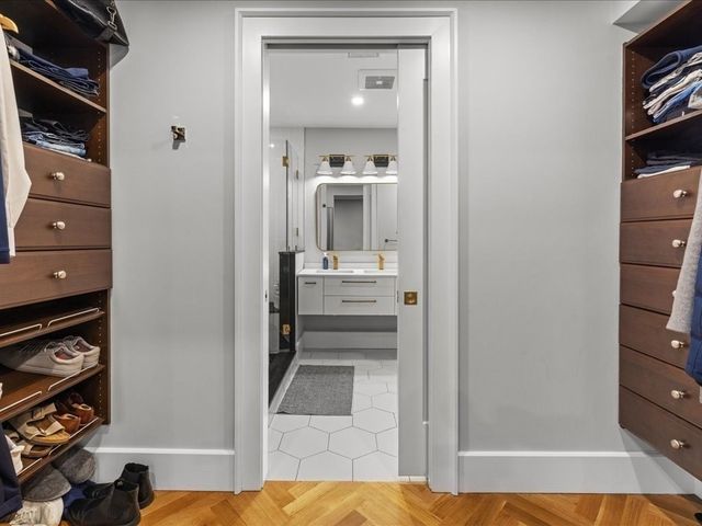 760 E Broadway U:2, Boston, MA 02127