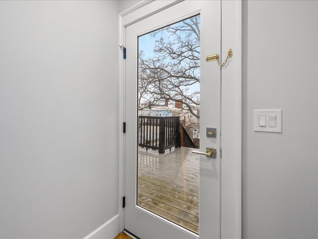 760 E Broadway U:2, Boston, MA 02127