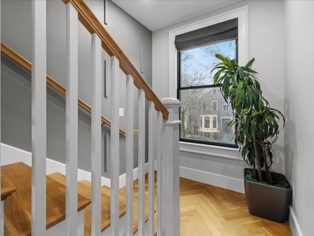 760 E Broadway U:2, Boston, MA 02127