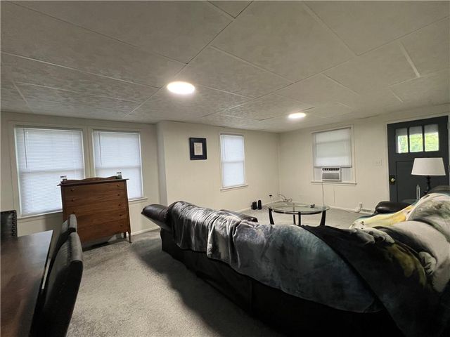 3745 N Indiana Avenue, Kansas City, MO 64117