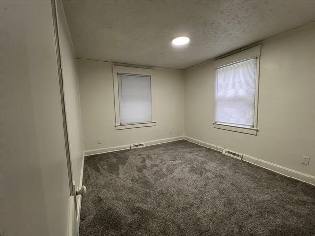 3745 N Indiana Avenue, Kansas City, MO 64117