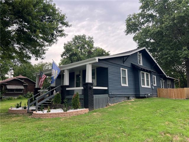 3745 N Indiana Avenue, Kansas City, MO 64117
