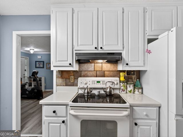 3912 Pleasant Trail, Atlanta, GA 30340