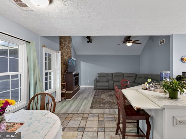3912 Pleasant Trail, Atlanta, GA 30340