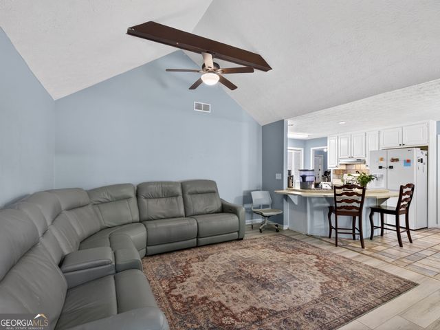 3912 Pleasant Trail, Atlanta, GA 30340