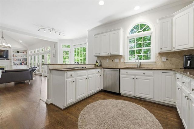 2046 Kinsmon Drive, Marietta, GA 30062