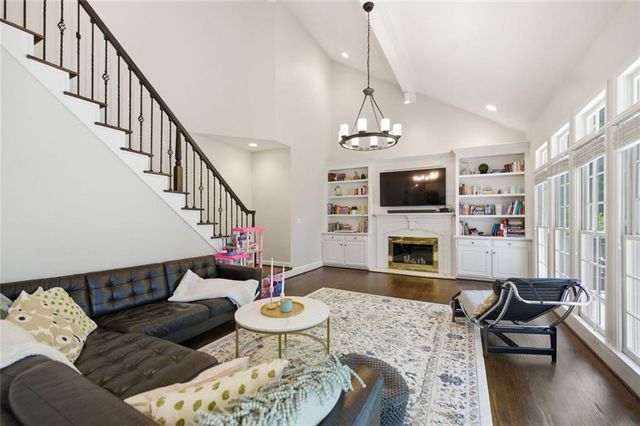 2046 Kinsmon Drive, Marietta, GA 30062