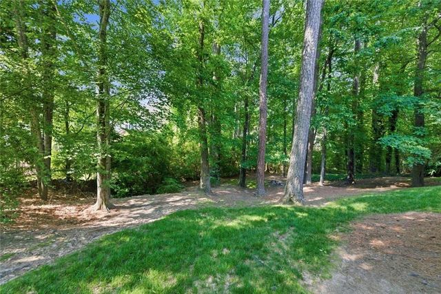 2046 Kinsmon Drive, Marietta, GA 30062