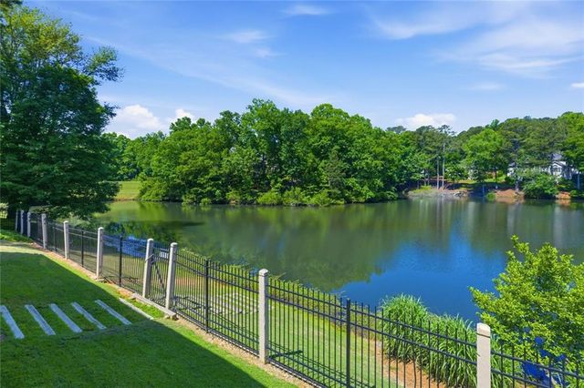 2046 Kinsmon Drive, Marietta, GA 30062