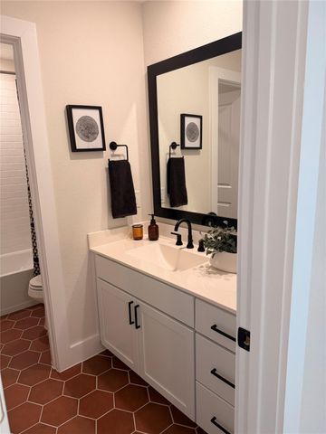 873 Alberdie Drive, Crystal Beach, TX 77650