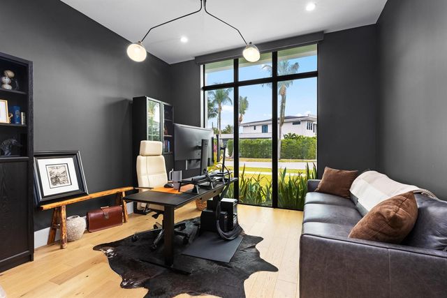 1405 NE 4th Avenue, Boca Raton, FL 33432