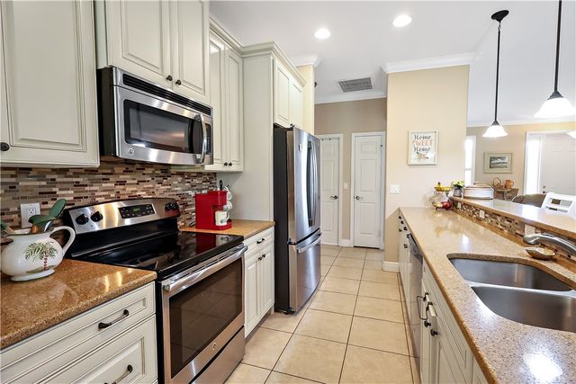 640 Gossamer Wing Way, Sebastian, FL 32958