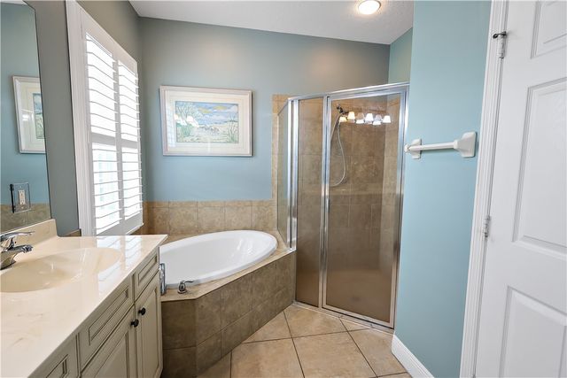 640 Gossamer Wing Way, Sebastian, FL 32958