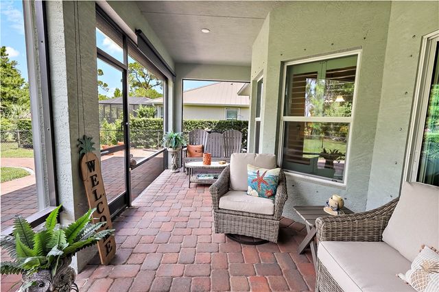 640 Gossamer Wing Way, Sebastian, FL 32958