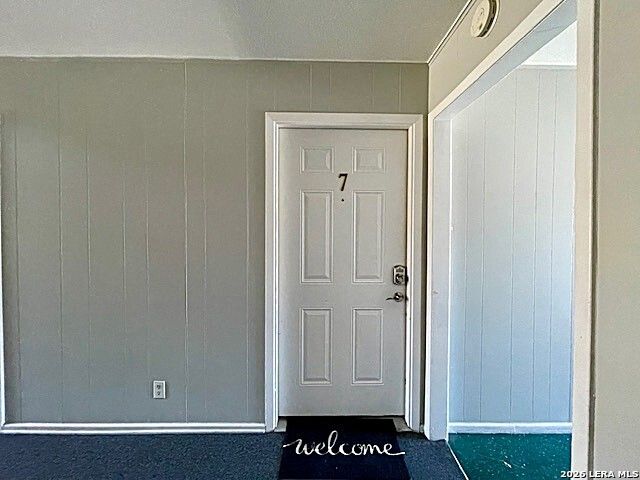 223 W Silver Sands Dr Apt 7, San Antonio, TX 78216