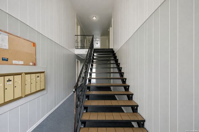 223 W Silver Sands Dr Apt 7, San Antonio, TX 78216