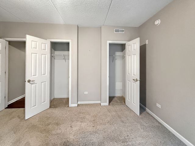 701 W Rand Road 137, Arlington Heights, IL 60004