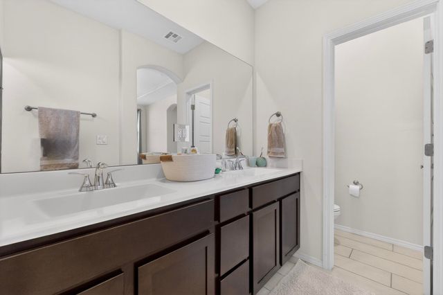 2807 Cambridge Avenue NE, Rio Rancho, NM 87144