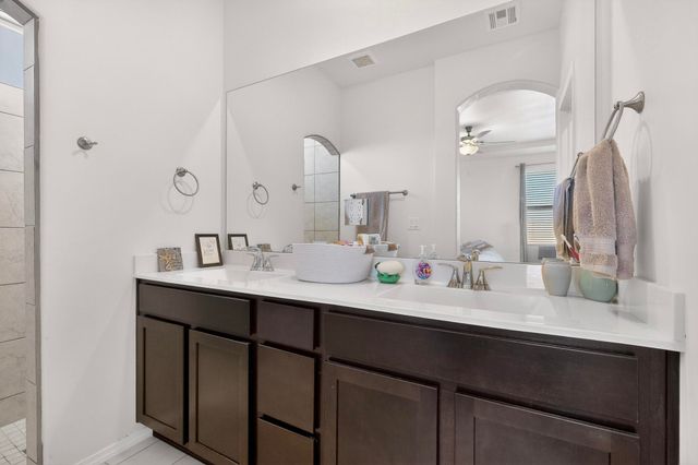 2807 Cambridge Avenue NE, Rio Rancho, NM 87144