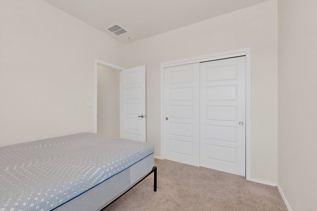 2807 Cambridge Avenue NE, Rio Rancho, NM 87144