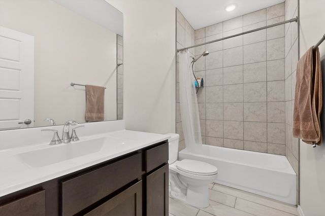 2807 Cambridge Avenue NE, Rio Rancho, NM 87144