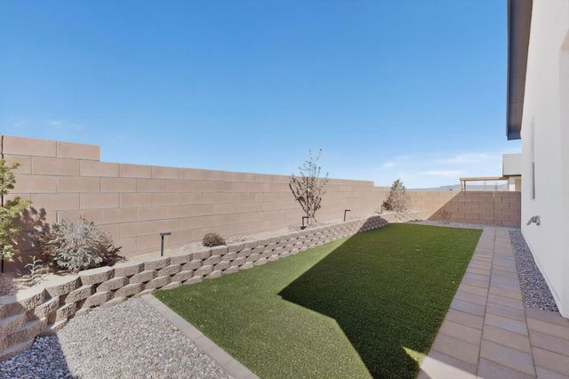 2807 Cambridge Avenue NE, Rio Rancho, NM 87144