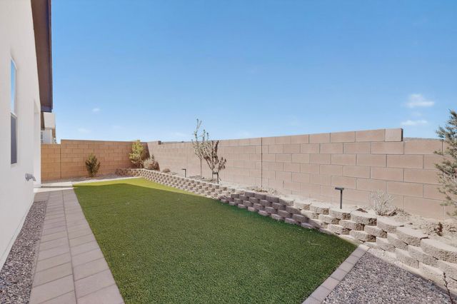 2807 Cambridge Avenue NE, Rio Rancho, NM 87144