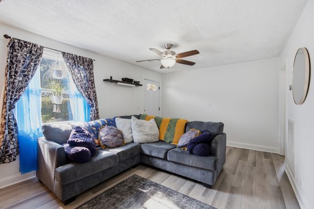 109 Gibson Dr, Madison, TN 37115