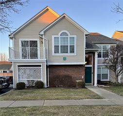 4165 Berkshire Drive, Sterling Heights, MI 48314