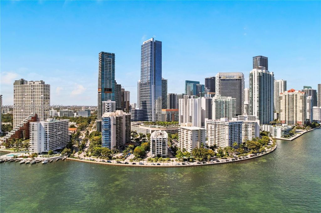 185 SE 14th Ter 602, Miami, FL 33131