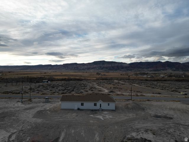 733 S BLACK KNOLL RD, Sigurd, UT 84657