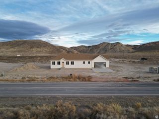 733 S BLACK KNOLL RD, Sigurd, UT 84657