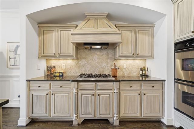 2642 Long Pointe, Roswell, GA 30076