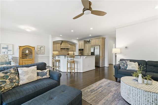 2642 Long Pointe, Roswell, GA 30076