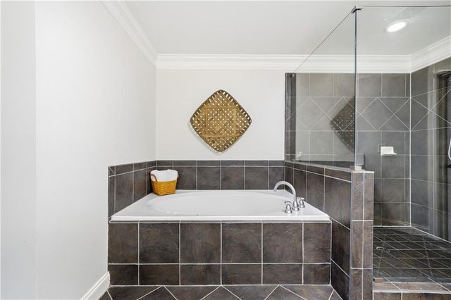 2642 Long Pointe, Roswell, GA 30076