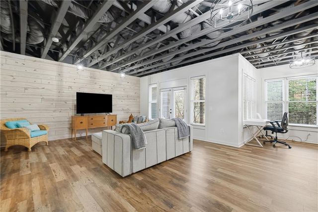 2642 Long Pointe, Roswell, GA 30076