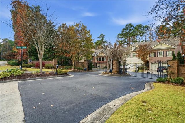 2642 Long Pointe, Roswell, GA 30076