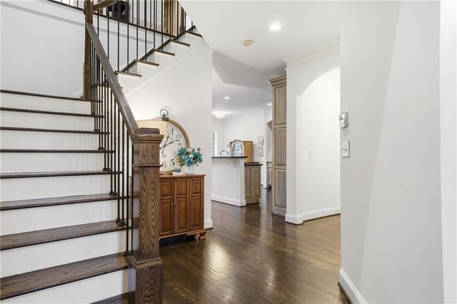 2642 Long Pointe, Roswell, GA 30076